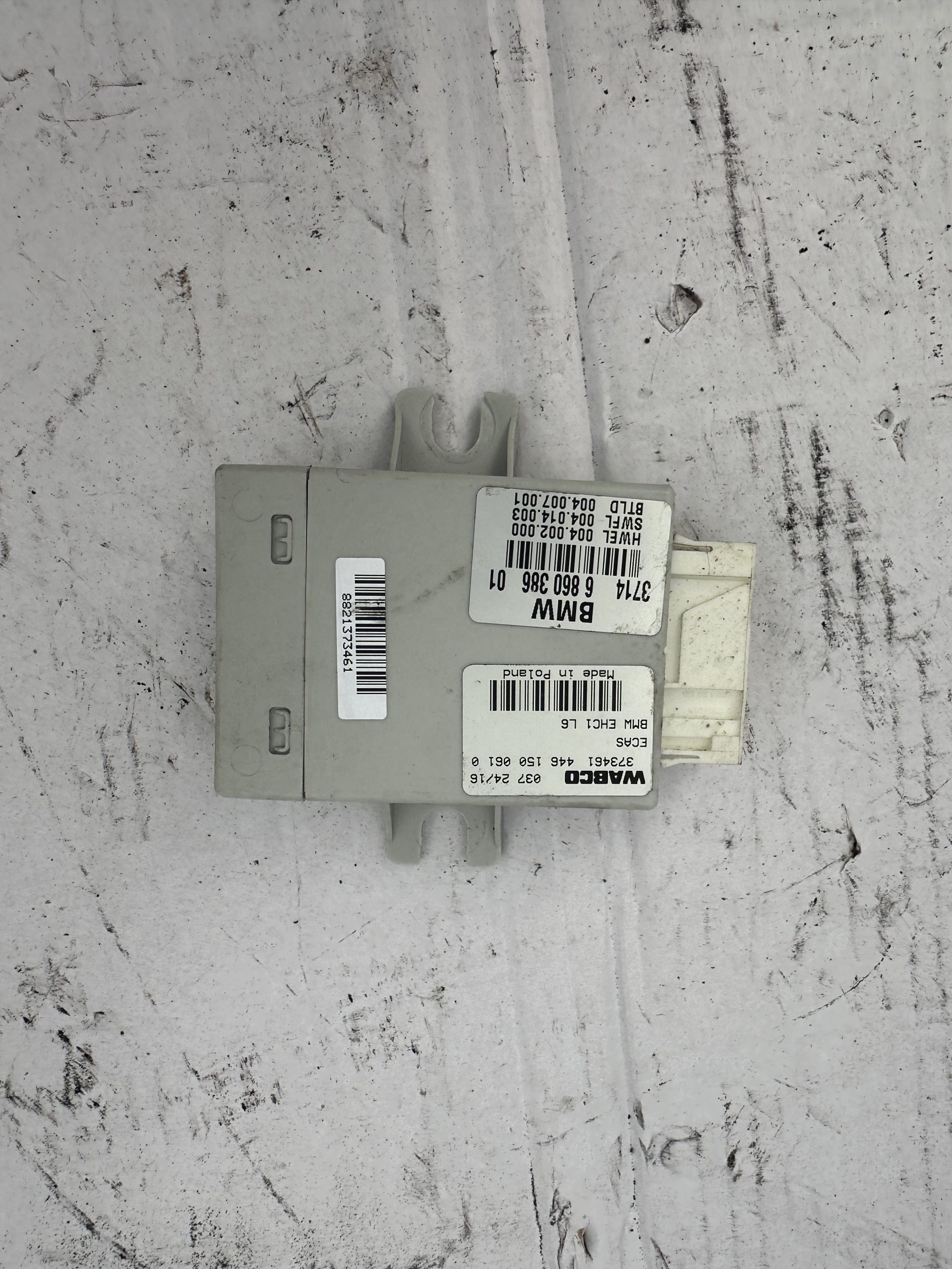 BMW 5 SERIES F11 520D MSPORT 2016 AIR SUSPENSION CONTROL MODULE ECU 6860386