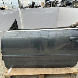 AUDI A4 B6, B7 CABRIOLET CONVERTIBLE FRONT PASSENGER SIDE DOOR IN BLACK 2004-09